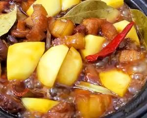 土豆炖五花肉的做法 步骤19