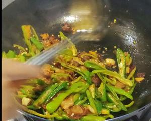 干锅五花肉土豆片(简单下饭！?）的做法 步骤9