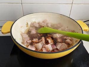 珐琅锅版五花肉豆角焖面的做法 步骤6