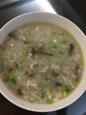 香菇廋肉粥（早餐）的做法 步骤6