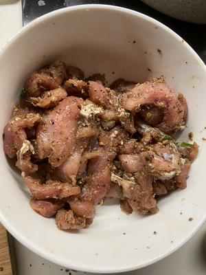 椒盐小酥肉（椒盐里脊）的做法 步骤4