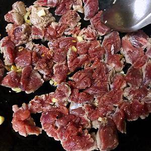 鲜冬菇炒牛里脊肉【适合挑食的宝宝】的做法 步骤4