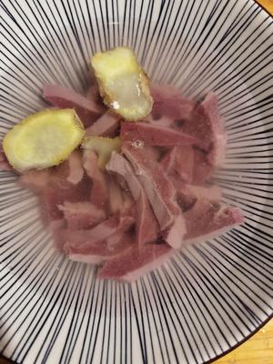 宝宝辅食之猪肝粉的做法 步骤1