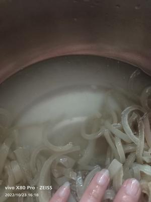水晶肉皮冻（零难度）的做法 步骤2
