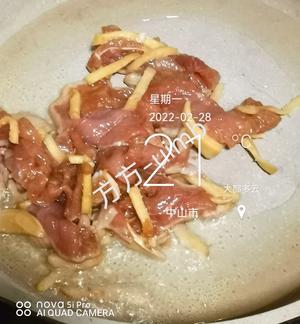 下饭菜鲜香菇炒瘦肉的做法 步骤10