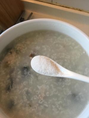 皮蛋瘦肉粥的做法 步骤11