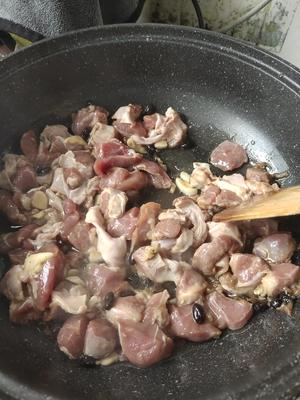 瘦肉焖豆腐的做法 步骤5