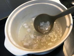 雪梨莲子百合瘦肉汤（绝非黑暗料理！）的做法 步骤6