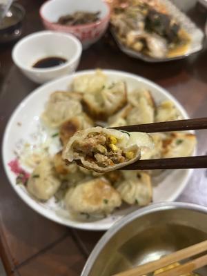 鲜虾瘦肉什锦饺的做法 步骤14