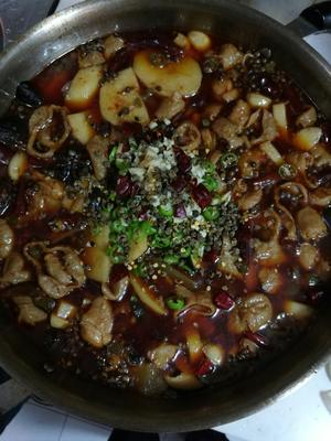 肥肠鸡的做法 步骤5