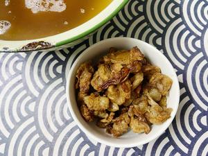 猪油渣炝炒小白菜的做法 步骤5