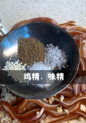 红油猪耳朵，猪头肉拌黄瓜！凉菜，猪耳朵炒辣椒猪耳朵拌黄瓜的做法 步骤4