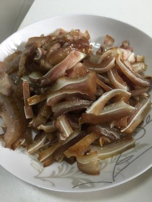 家常快手菜♨️凉拌猪耳的做法 步骤2