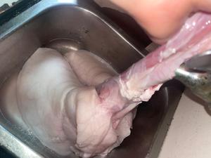 清洗猪肺的做法 步骤3