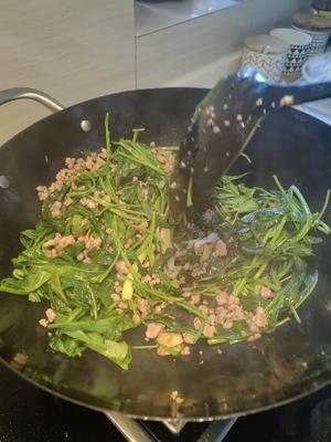 炒出来不老的肉沫空心菜的做法 步骤8