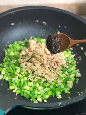 炒·酱香肉末蒜苔·下饭菜✅的做法 步骤6