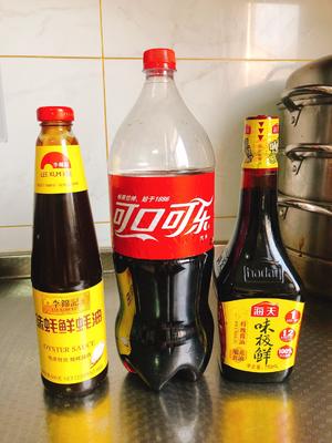 可乐鸡翅中的做法 步骤4