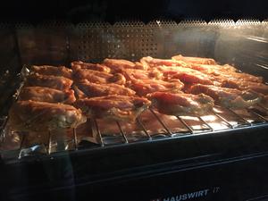烤鸡翅~?万能腌料｜烤翅、烤排骨超好吃?的做法 步骤2