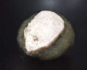 香煎鲜嫩多汁的黑椒鸡胸肉的做法 步骤4