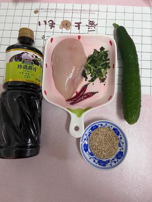 美味捞汁鸡胸肉片的做法 步骤1