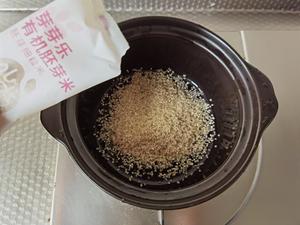 营养玉米豌豆鸡胸肉粥的做法 步骤2