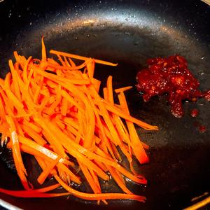 鱼香肉丝（鸡胸肉版）的做法 步骤7