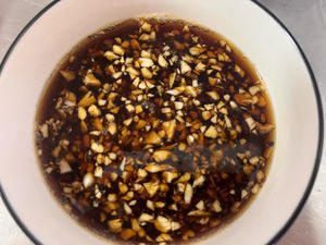 10分钟黑椒蒜香鸡腿（含鸡腿剔骨方法）的做法 步骤10