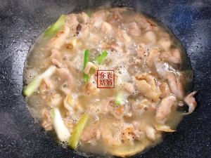 【鲜美咕咕鸡】营养葱烧鸡腿肉的做法 步骤9