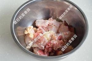 秒杀饭馆味道的【黄焖鸡米饭】的做法 步骤1