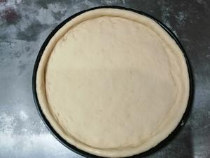 奥尔良鸡腿双花披萨的做法 步骤6