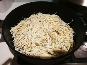 家庭版胖哥俩鸡爪煲的做法 步骤3