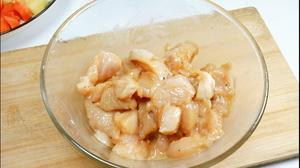 咖喱鸡肉饭的做法 步骤5
