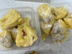 榴莲乌鸡汤的做法 步骤3