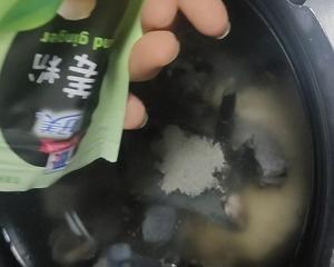 补钙虾皮乌鸡粥的做法 步骤7