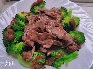 香煎牛里脊+豆腐蘑菇鲜虾汤的做法 步骤2