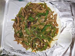 黑椒牛柳披萨的做法 步骤4
