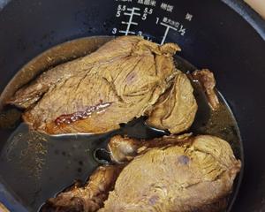 卤水牛腱的做法 步骤4