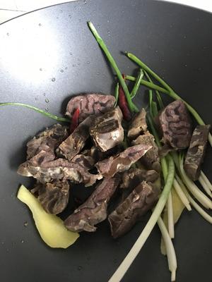 扒牛肉（牛腱）的做法 步骤3