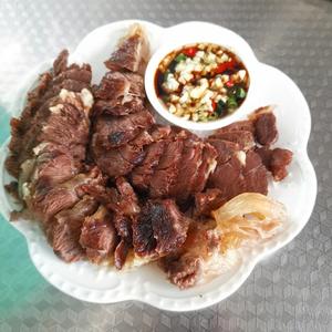 白彻牛健子&羊肚菌牛肉高汤的做法 步骤3