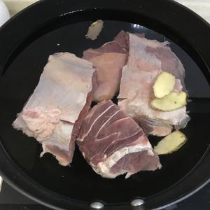 啤酒广式卤牛腱子的做法 步骤2