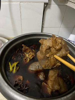 卤牛肉的做法 步骤7