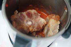 中餐｜番茄牛尾汤的做法 步骤5