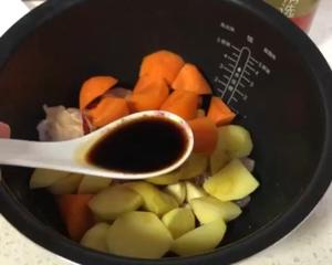 鸡翅根烧土豆好吃哭了的做法 步骤4