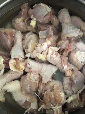 下饭神器?鸡腿炖土豆的做法 步骤1