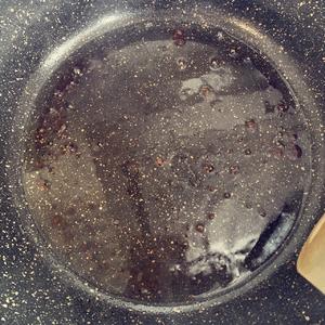 超级好吃下酒的炖鸡爪子的做法 步骤5
