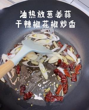 软糯鸡爪煲的做法 步骤3