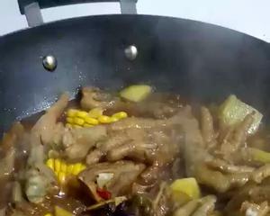 赛过蟹肉煲的排骨鸡爪煲的做法 步骤1