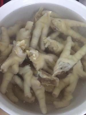 柠檬酸辣鸡抓的做法 步骤2