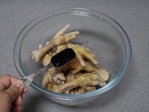 自制软糯好吃的烧烤鸡爪，做法简单，味道不输烧烤店的做法 步骤6
