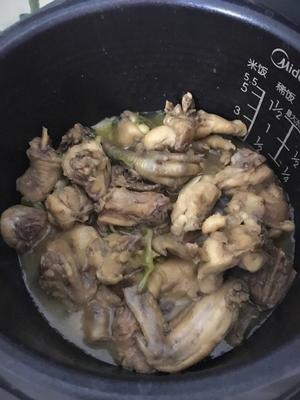 深夜电饭煲三黄鸡的做法 步骤5